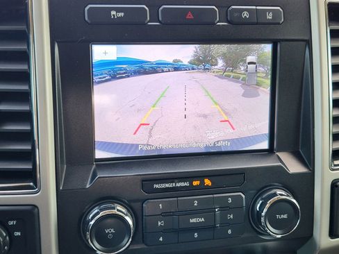 Used 2020 Ford F150 Lariat RWD image 7