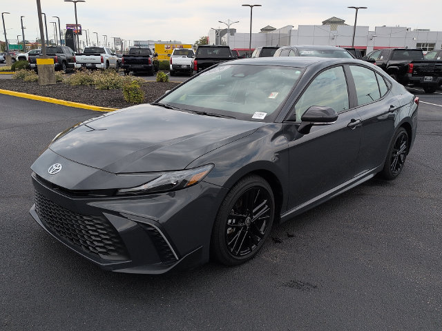 Certified 2026 Toyota Camry SE FWD image 3