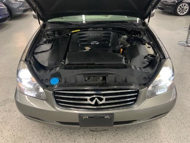 Used 2004 INFINITI Q45 Luxury RWD image 36