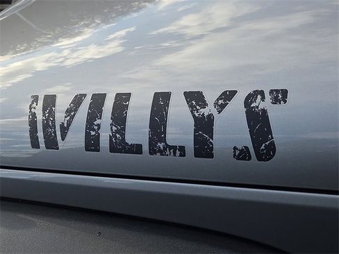 Used 2016 Jeep Wrangler Sport image 29