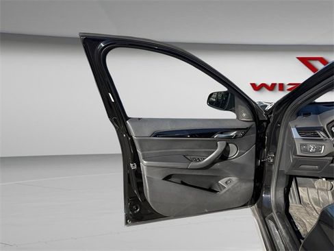 Used 2018 BMW X1 xDrive28i image 22