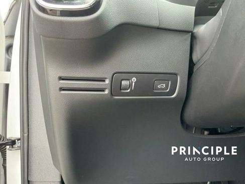 Certified 2021 Volvo XC40 T4 Inscription w/ Climate Package image 20