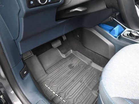 Used 2025 Ford Maverick XLT image 16