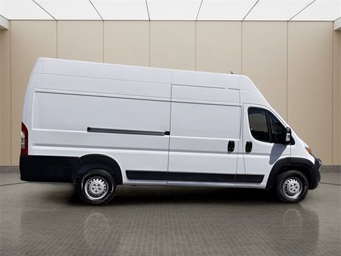 New 2024 RAM ProMaster 3500 w/ Convenience Group image 8