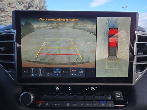 Used 2025 Toyota Tundra Limited image 27