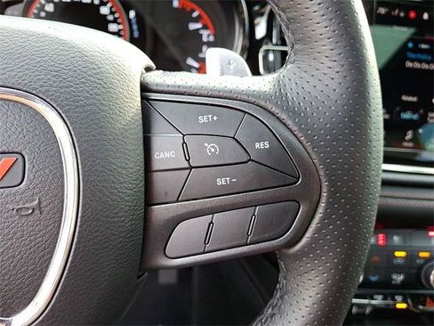 Certified 2022 Dodge Durango R/T w/ Blacktop Package AWD/4WD image 18