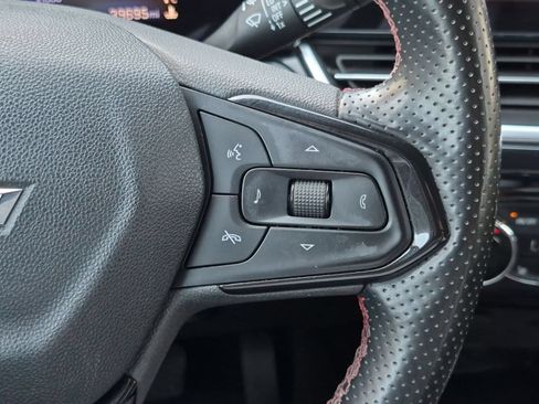 Used 2024 Chevrolet Trax RS w/ Sunroof Package FWD image 14