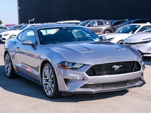 Used 2022 Ford Mustang GT w/ Equipment Group 301A RWD image 3