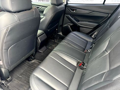 Used 2019 Subaru Impreza 2.0i Limited image 11