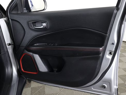 Used 2020 Jeep Compass Trailhawk w/ Leather Interior Group AWD/4WD image 23