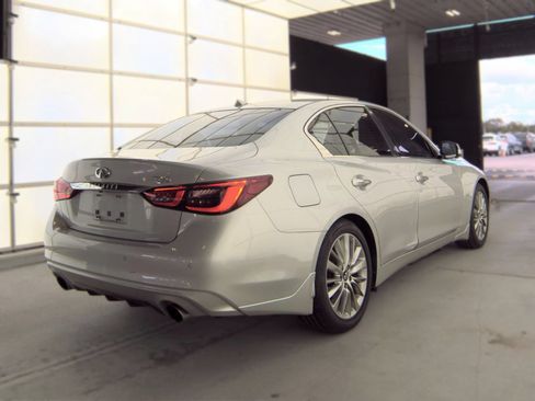 Used 2019 INFINITI Q50 Luxe w/ Essential Package (3.0T Luxe) RWD image 3