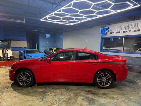 Used 2019 Dodge Charger SXT w/ Plus Group image 12