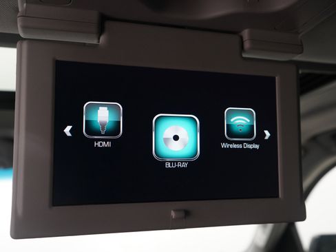 Used 2018 GMC Yukon XL Denali w/ Open Road Package image 23