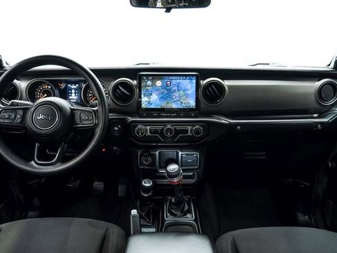 Used 2021 Jeep Gladiator Sport w/ Trailer Tow Package AWD/4WD image 12