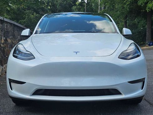 Used 2023 Tesla Model Y Long Range AWD/4WD image 6