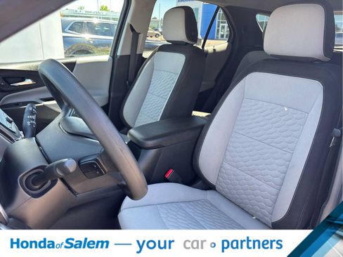 Used 2019 Chevrolet Equinox LT FWD image 11