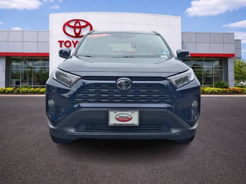 Used 2020 Toyota RAV4 XLE w/ Convenience Package AWD/4WD image 2