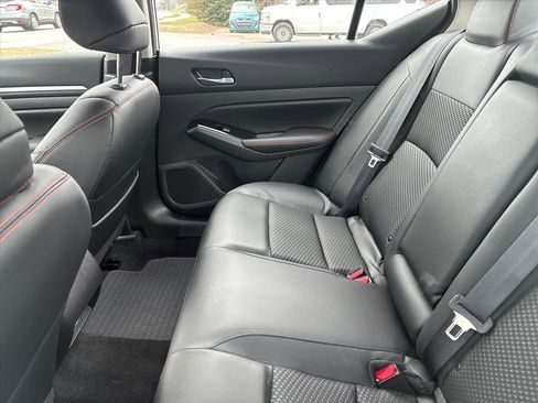 Used 2024 Nissan Altima 2.5 SR image 18