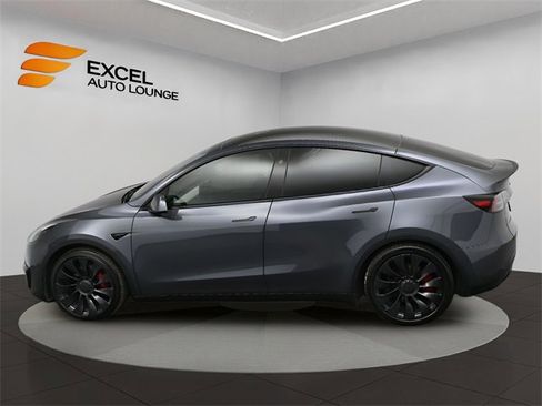 Used 2023 Tesla Model Y Performance image 47
