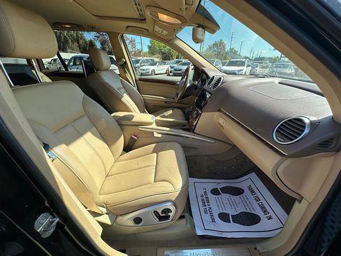 Used 2011 Mercedes-Benz GL 450 4MATIC image 13
