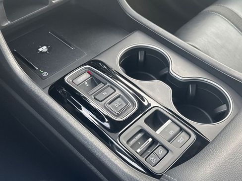 Certified 2023 Honda Pilot Touring image 36