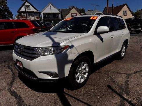 Used 2013 Toyota Highlander SE AWD/4WD image 3