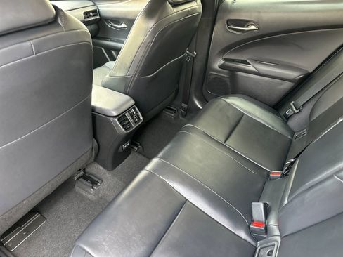 Used 2025 Lexus UX 300h AWD w/ Cold Area Package image 13