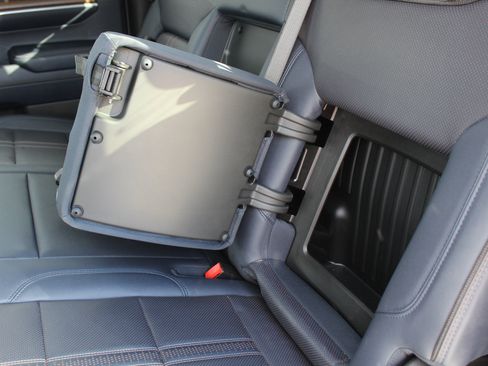 Used 2022 Chevrolet Silverado 1500 High Country w/ High Country Premium Package image 71