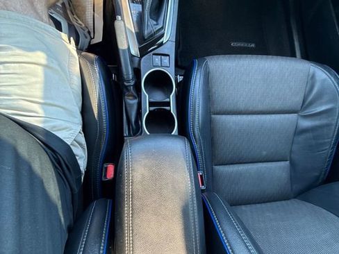Used 2018 Toyota Corolla SE FWD image 42