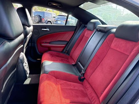 Used 2018 Dodge Charger R/T Scat Pack RWD image 25