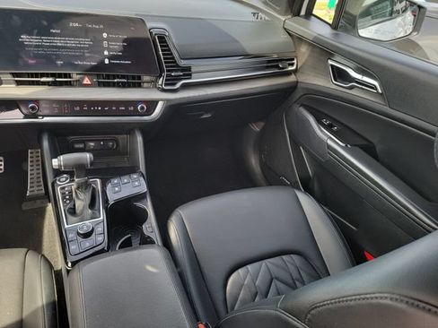 Certified 2024 Kia Sportage X-Pro Prestige AWD/4WD image 17