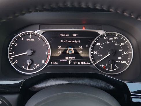 New 2025 Nissan Pathfinder SV image 11