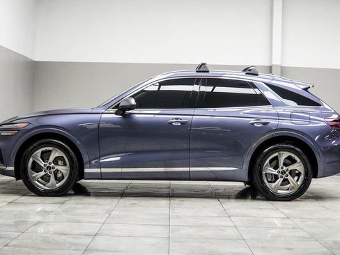 Used 2026 Genesis GV70 2.5T Select image 10