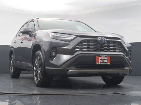 Used 2022 Toyota RAV4 Limited AWD/4WD image 34