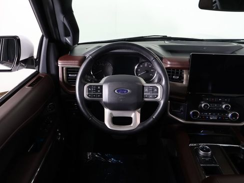 Used 2024 Ford Expedition Limited RWD image 41