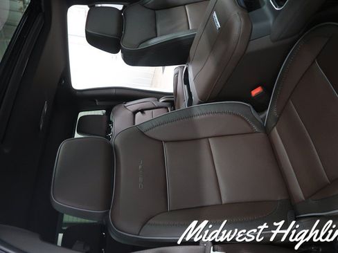 Used 2026 GMC Sierra 2500 Denali w/ Denali Reserve Package AWD/4WD image 42