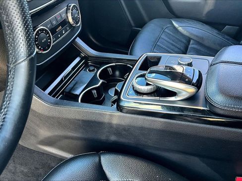 Used 2018 Mercedes-Benz GLE 350 image 18