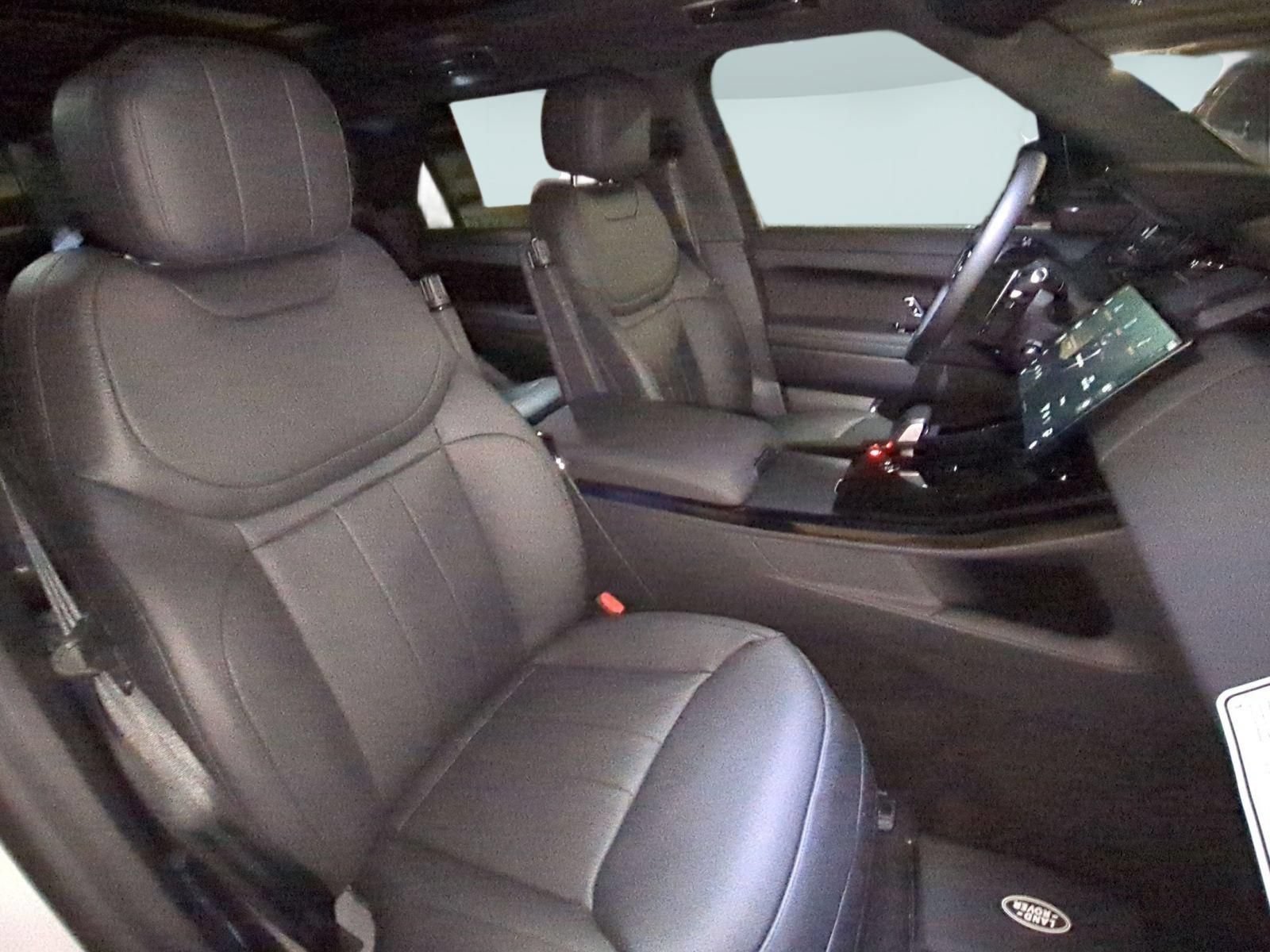 New 2026 Land Rover Range Rover Sport SE AWD/4WD image 30