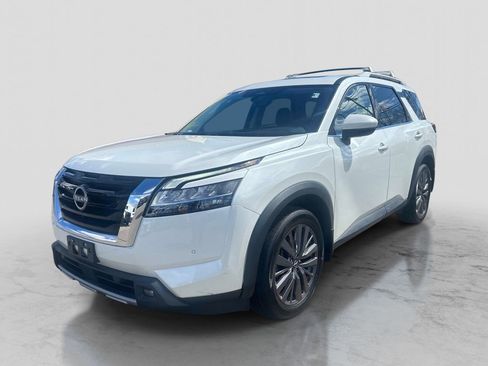 Certified 2023 Nissan Pathfinder SL w/ SL Premium Package AWD/4WD image 1