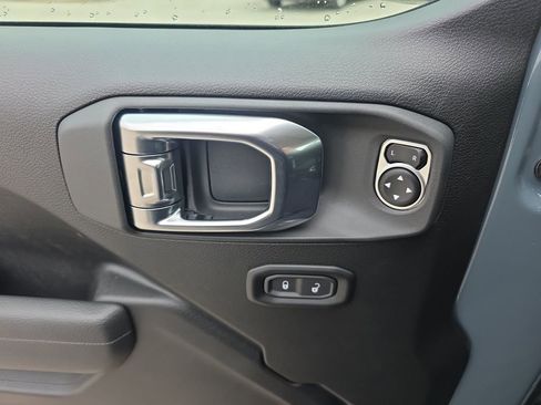 New 2026 Jeep Gladiator Willys image 11