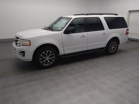 Used 2016 Ford Expedition EL XLT w/ Equipment Group 202A RWD image 2