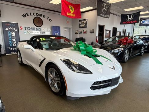 Used 2016 Chevrolet Corvette Stingray Convertible w/ 3LT Preferred Equipment Group RWD image 20