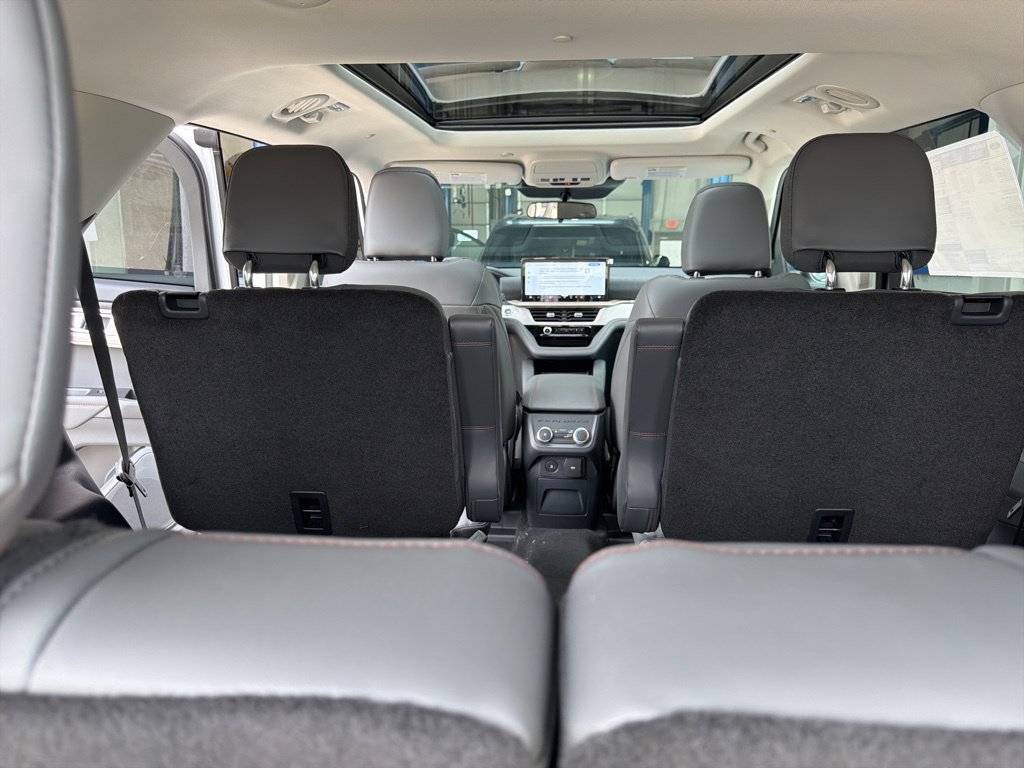 New 2026 Ford Explorer Active w/ Active Comfort Package AWD/4WD image 13