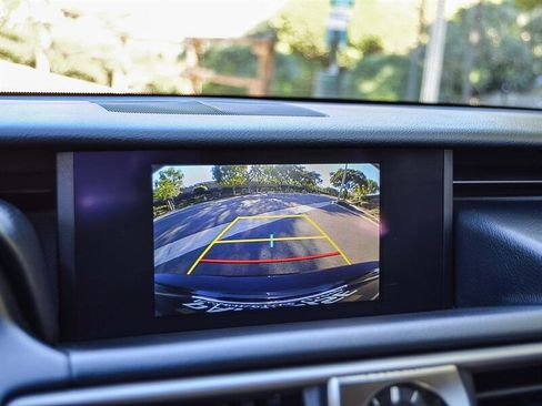 Used 2017 Lexus IS 200t image 28