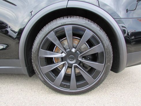 Used 2022 Tesla Model X Plaid AWD/4WD image 17