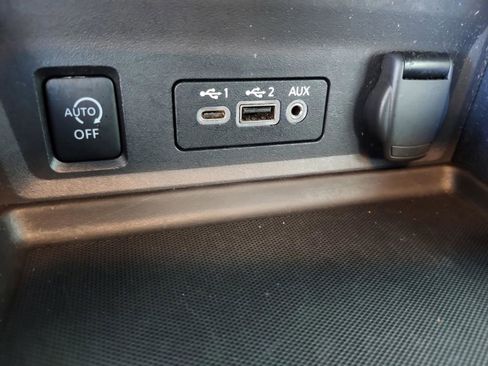 Used 2024 Nissan Sentra SV image 30