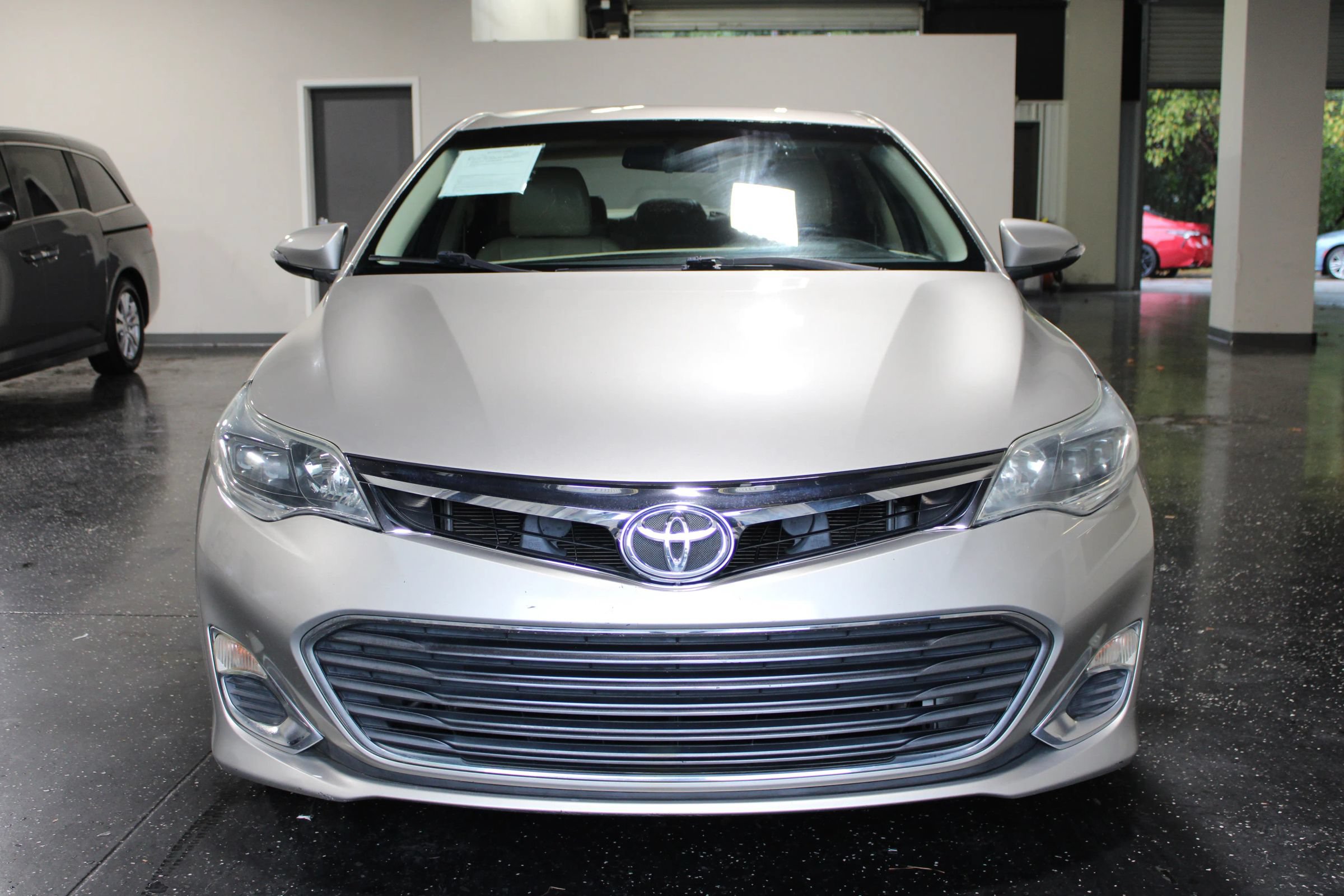 Used 2014 Toyota Avalon XLE FWD image 7