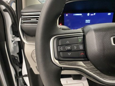 Used 2024 Jeep Wagoneer Series II image 16