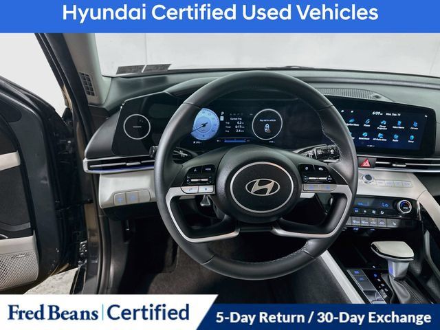 Certified 2026 Hyundai Elantra Limited FWD image 22