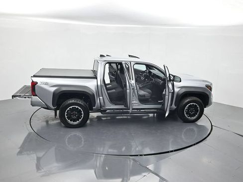 Used 2024 Toyota Tacoma TRD Off-Road AWD/4WD image 44